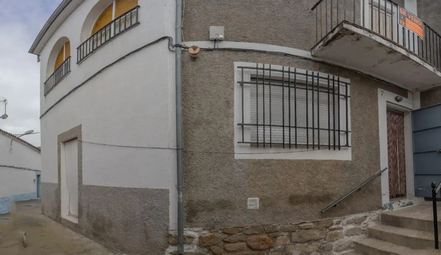Vista exterior de Pis en venda en Villar de Plasencia amb Aire condicionat i Balcó