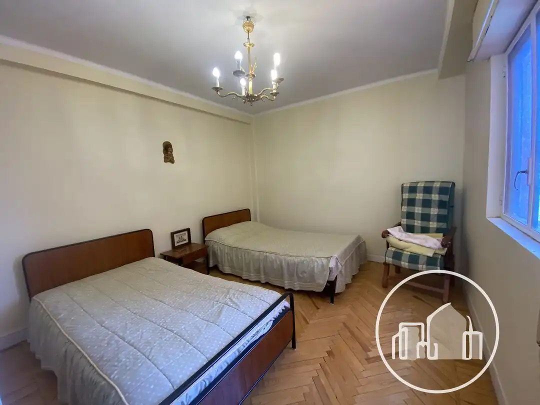 Dormitori de Pis en venda en Villarcayo de Merindad de Castilla la Vieja amb Balcó