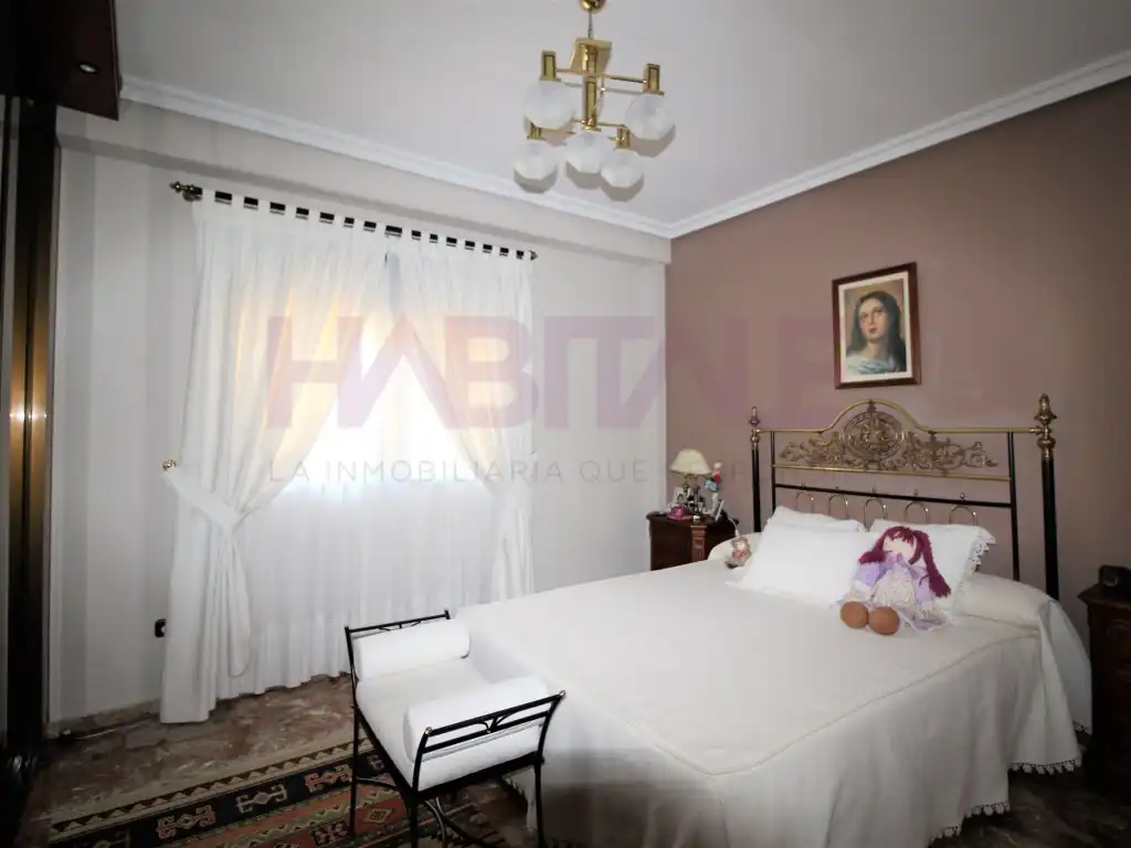 Habitación de Casa o chalet en venta en Chiva con Aire acondicionado, Calefacción y Amueblado