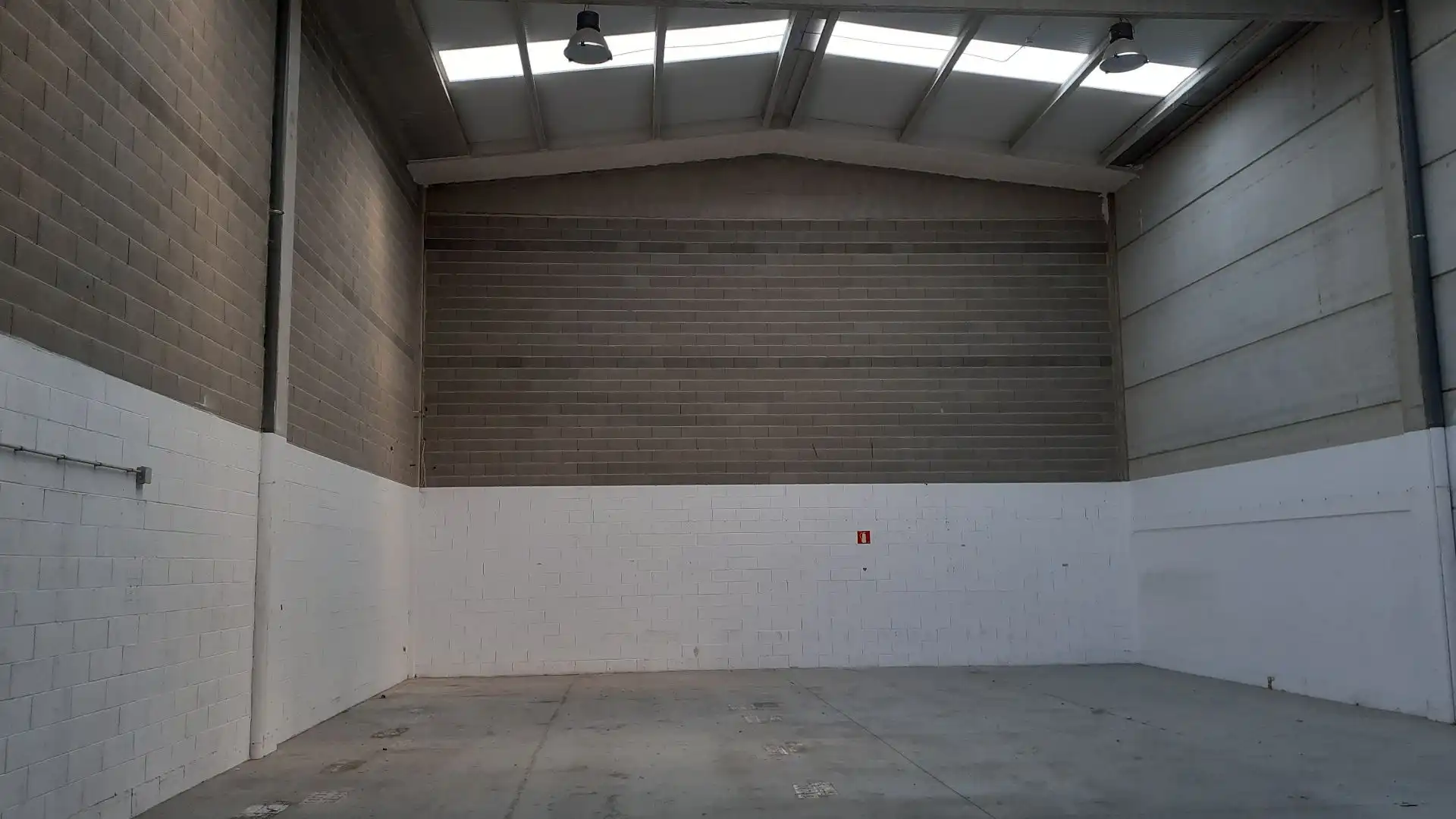 Nave industrial en alquiler en Can Vinyals, imagen 2