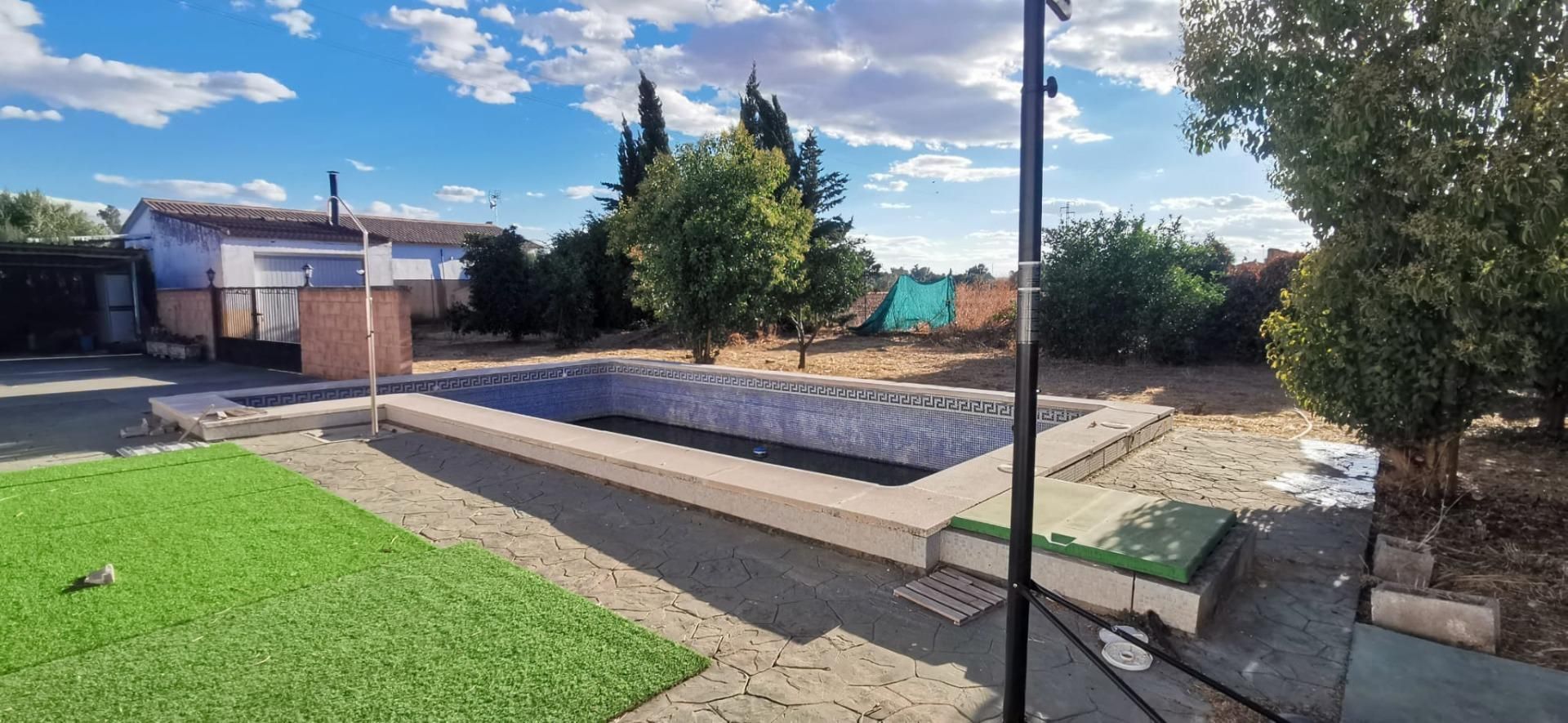 Piscina de Casa o xalet en venda en  Córdoba Capital amb Aire condicionat, Calefacció i Jardí privat