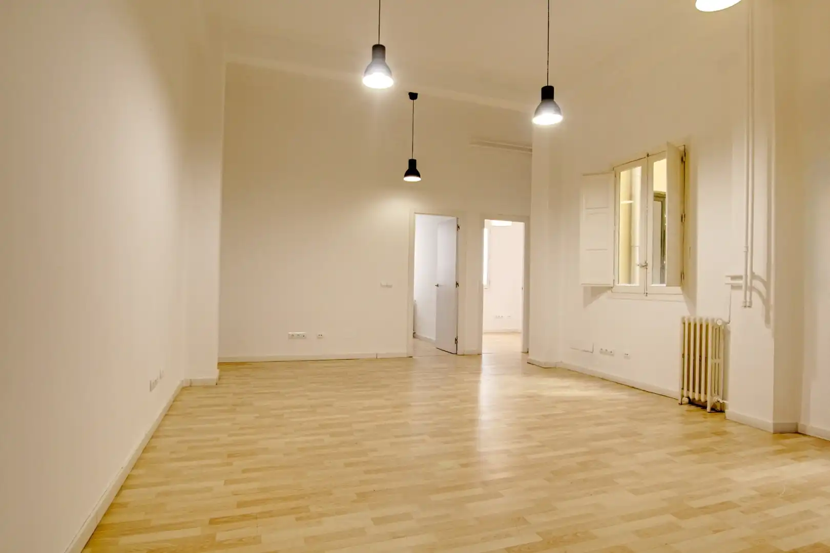 Büro zur Miete in Madrid mit Heizung