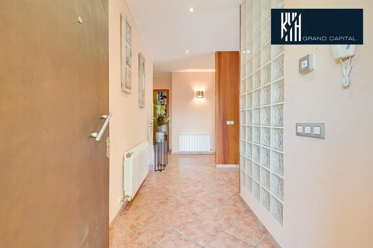 Casa con terraza en venta en Urbanització Llac del Cigne, imagen 15