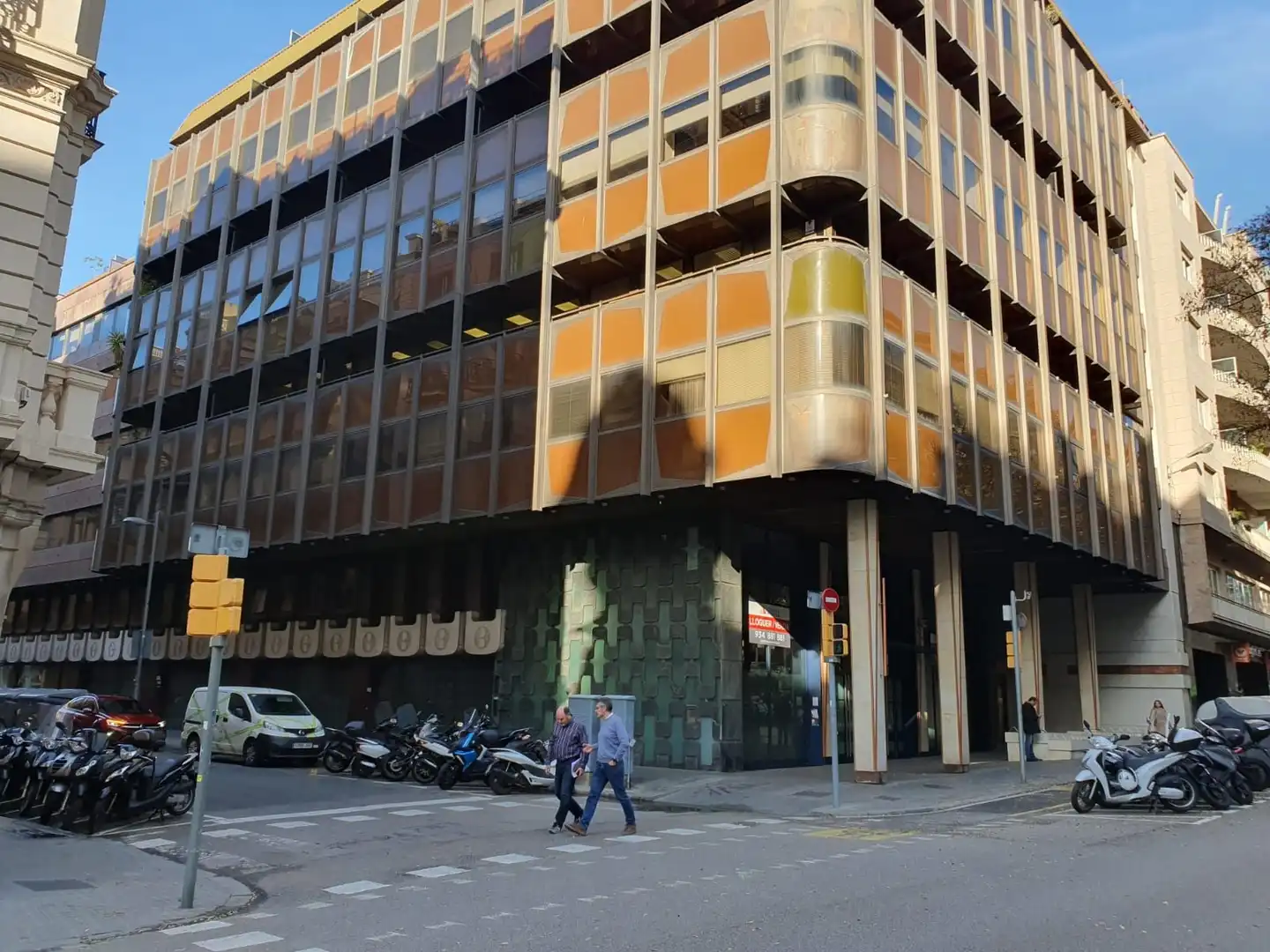 Vista exterior de Local de alquiler en Barcelona
