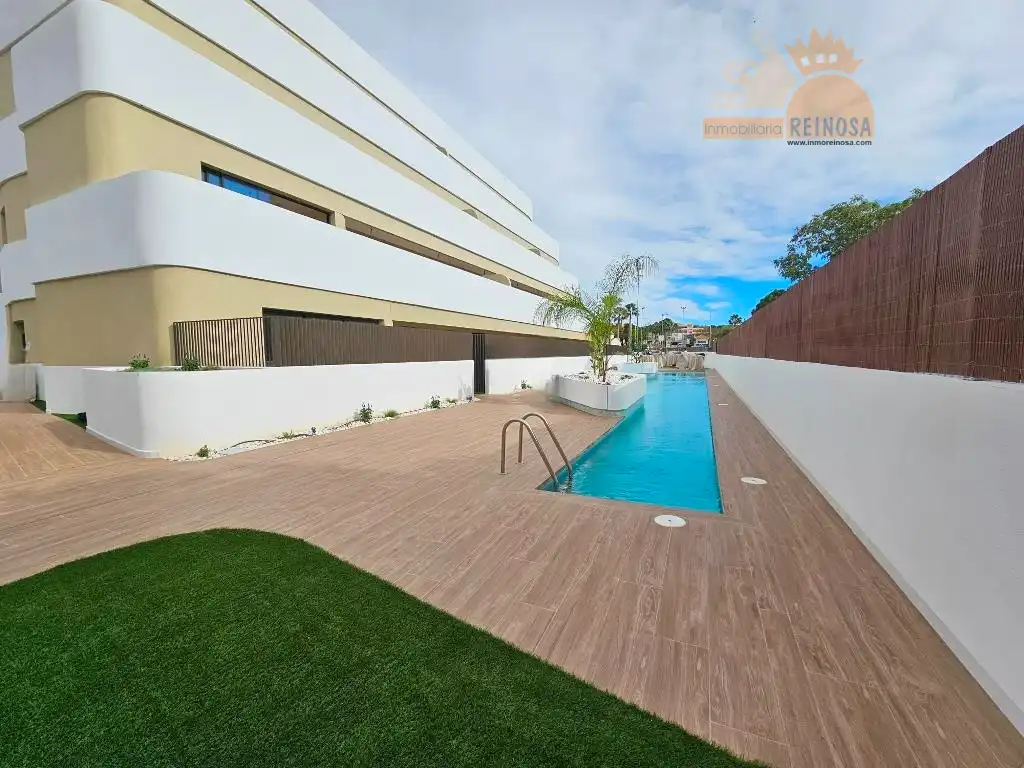 Piscina de Planta baja en venta en Molina de Segura con Aire acondicionado, Jardín privado y Parquet