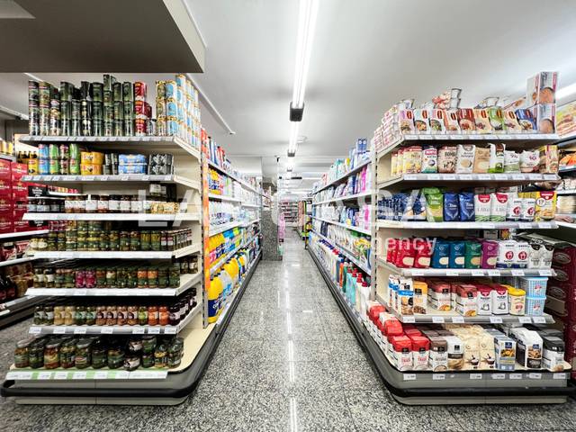 Local comercial en Venta en Llefià