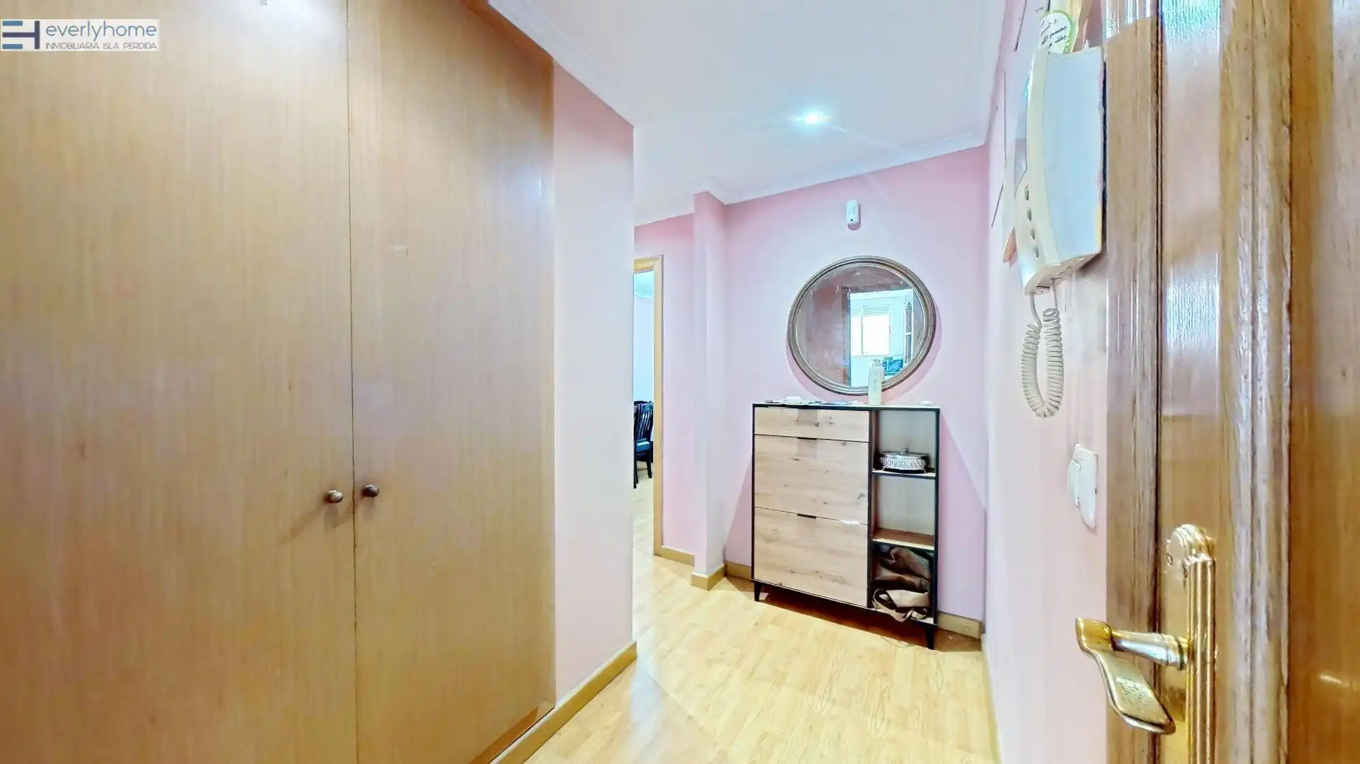 Piso en venta en Castellón de la Plana / Castelló de la Plana con Parquet y Trastero