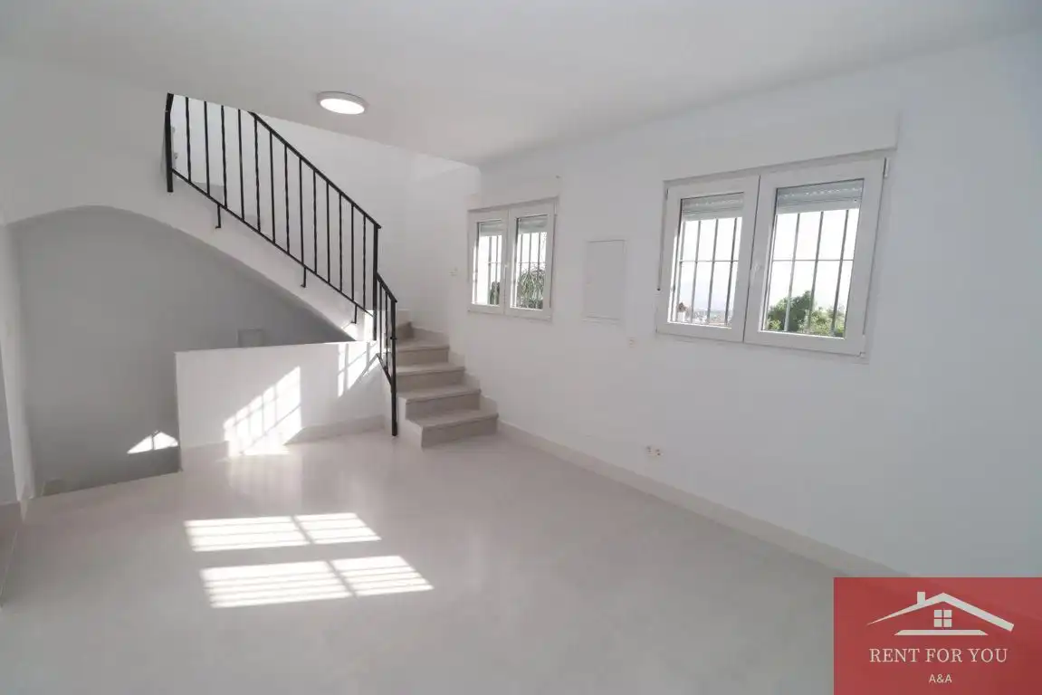 Maisonette zur Miete in Alhaurín El Grande mit Klimaanlage und Terrasse