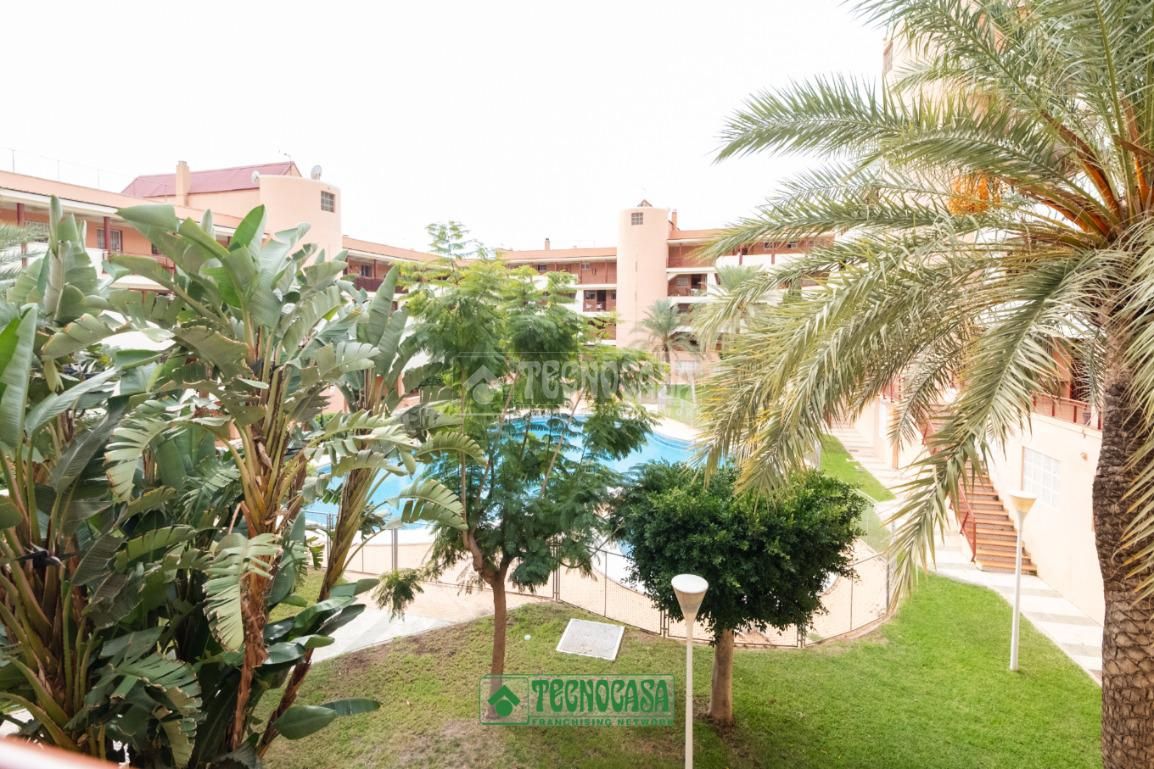 Habitación de Piso en venta en Roquetas de Mar con Aire acondicionado