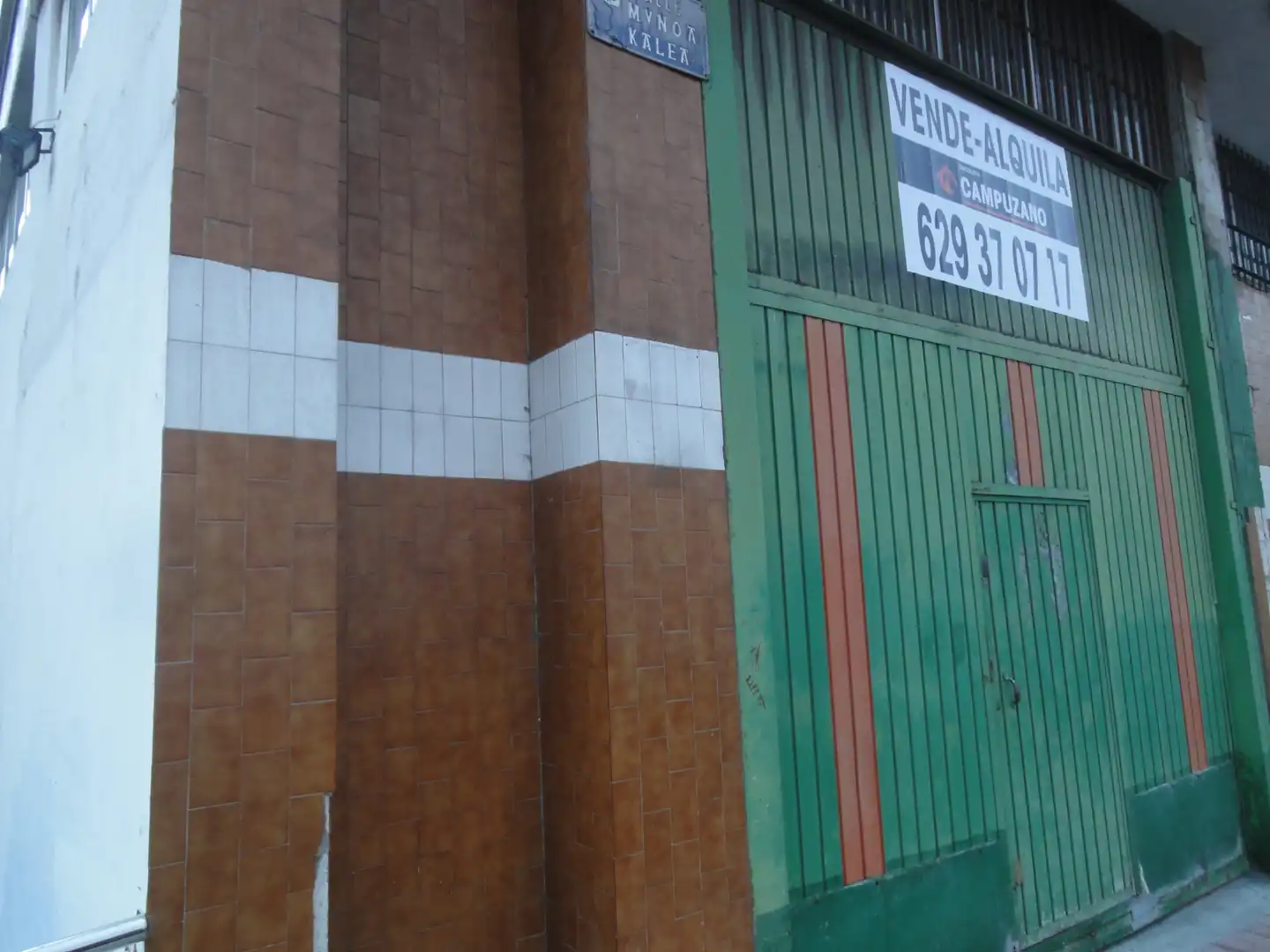 Vista exterior de Local en venta en Barakaldo  con Amueblado
