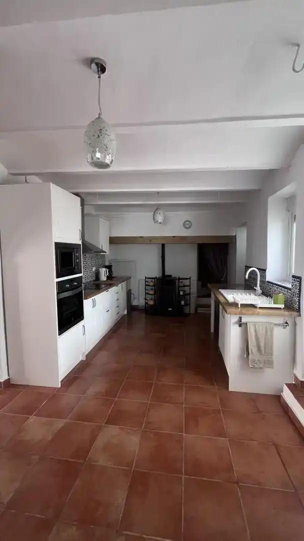Cuina de Casa adosada en venda en Santa Marta de Magasca amb Aire condicionat, Jardí privat i Traster