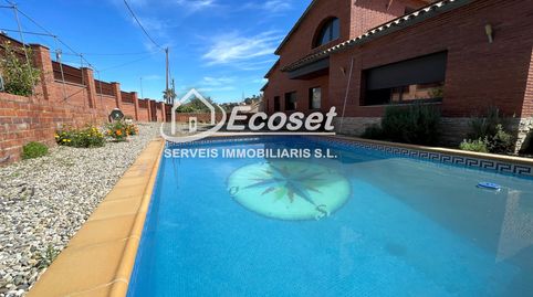 Exclusivo chalet con piscina y vistas a la montaña en Cervelló, imagen 3