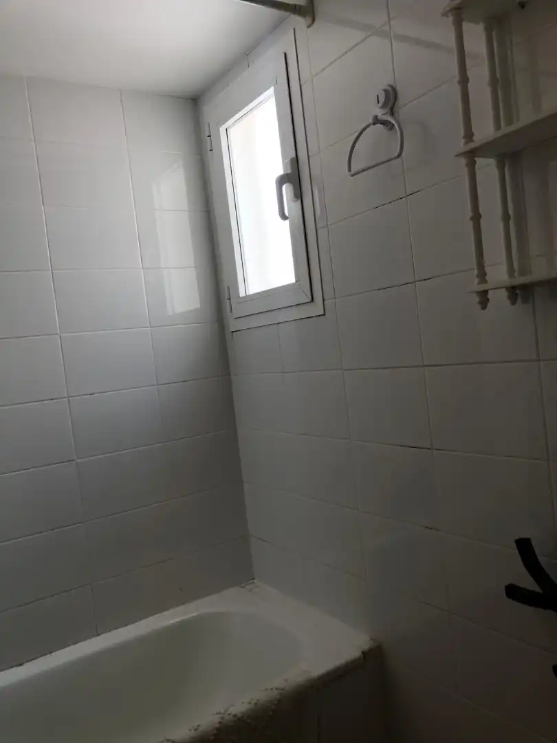 Bany de Pis en venda en Badajoz amb Aire condicionat