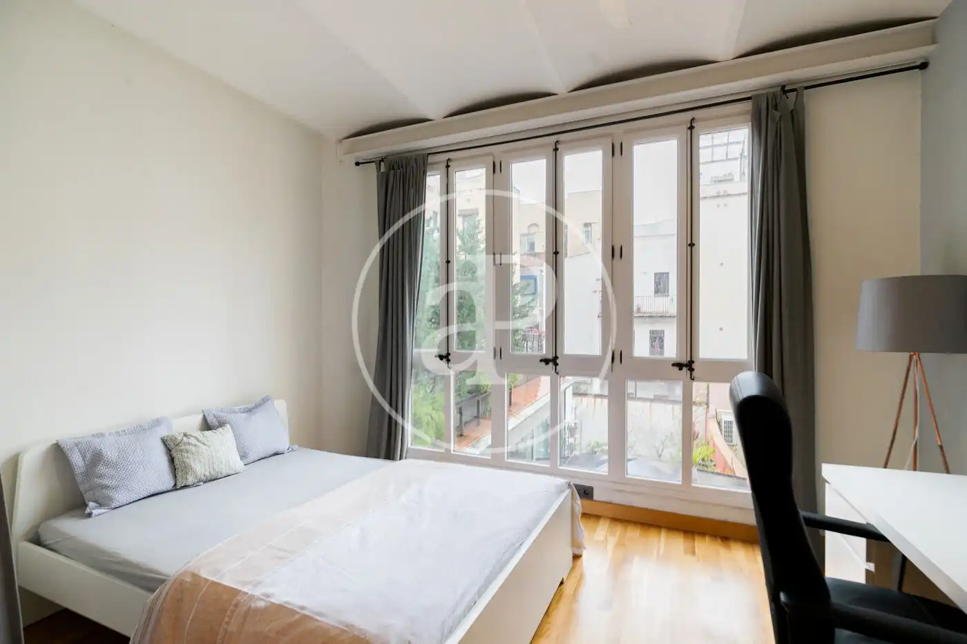 Schlafzimmer von Wohnung zum Verkauf in Barcelona mit Klimaanlage, Heizung und Möbliert