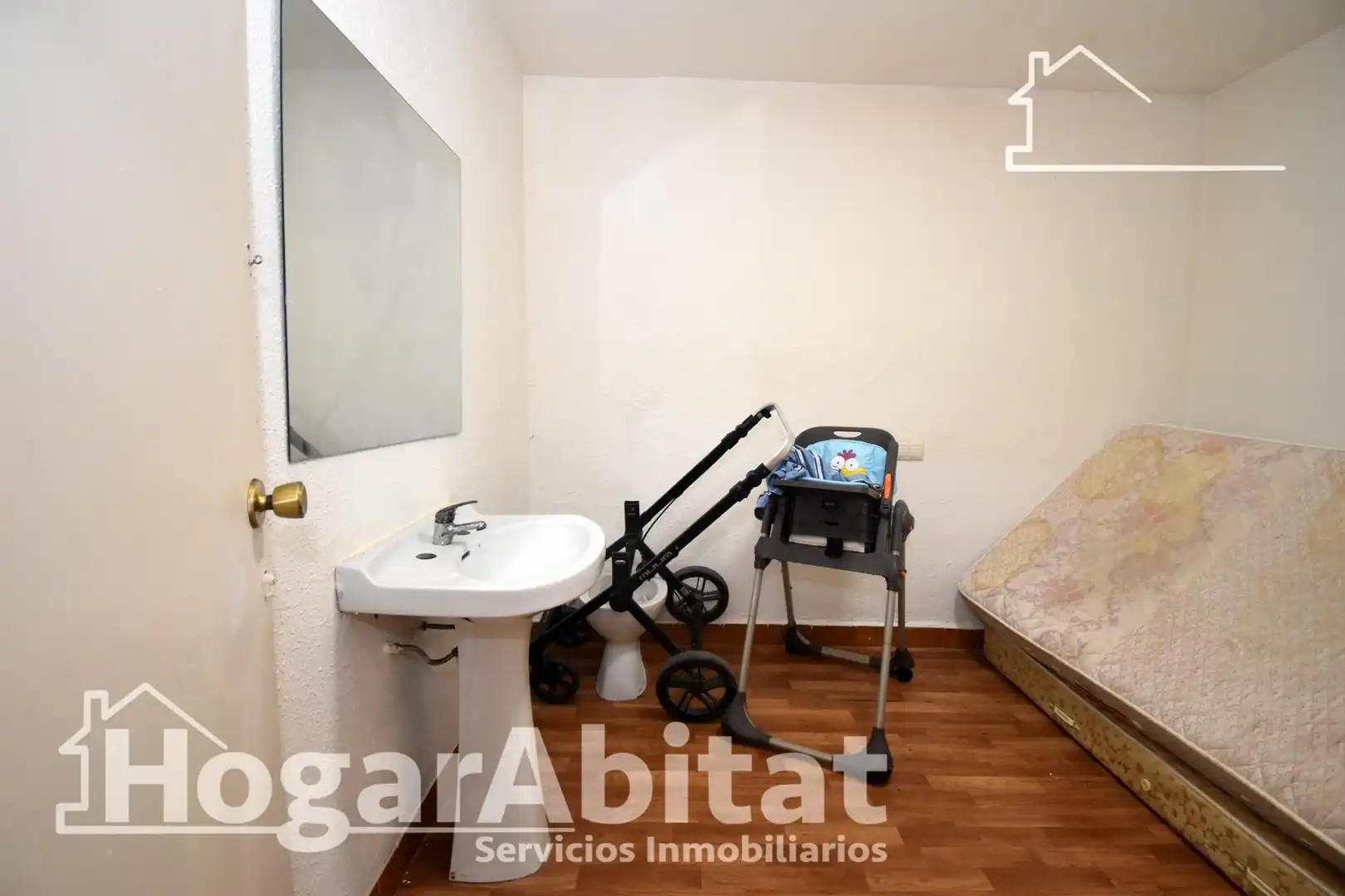 Dormitori de Casa o xalet en venda en Castellón de la Plana / Castelló de la Plana amb Traster