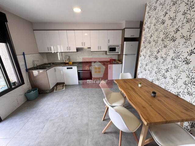 Casa-chalet en Alquiler en As Neves