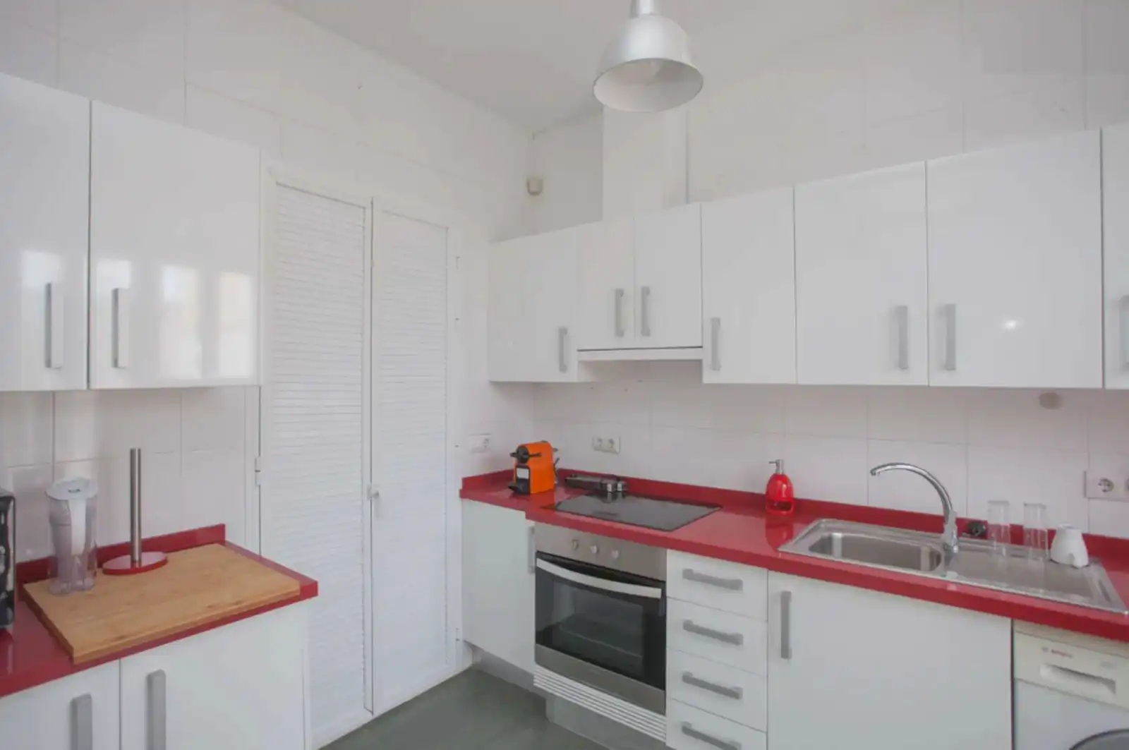 Kitchen of Flat for share in Sur