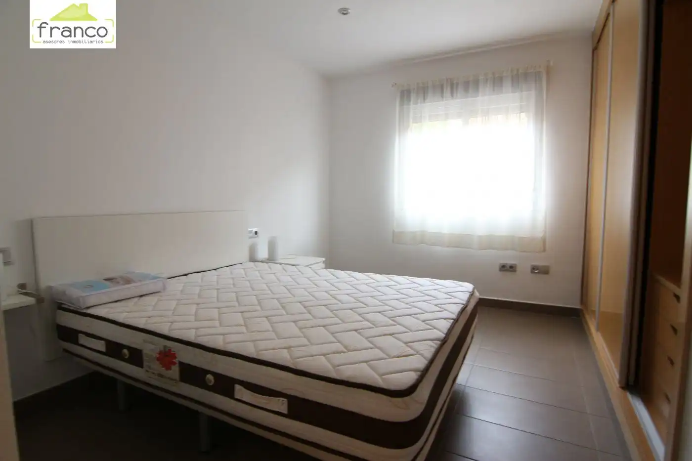 Dormitori de Apartament de lloguer en Murcia amb Aire condicionat i Moblat
