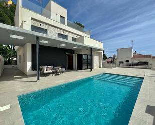 Piscina de Casa o xalet en venda en Torrevieja amb Aire condicionat, Calefacció i Terrassa