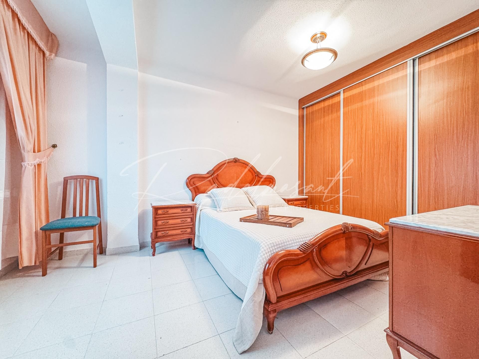 Bedroom of Flat for sale in Reus  with Furnished