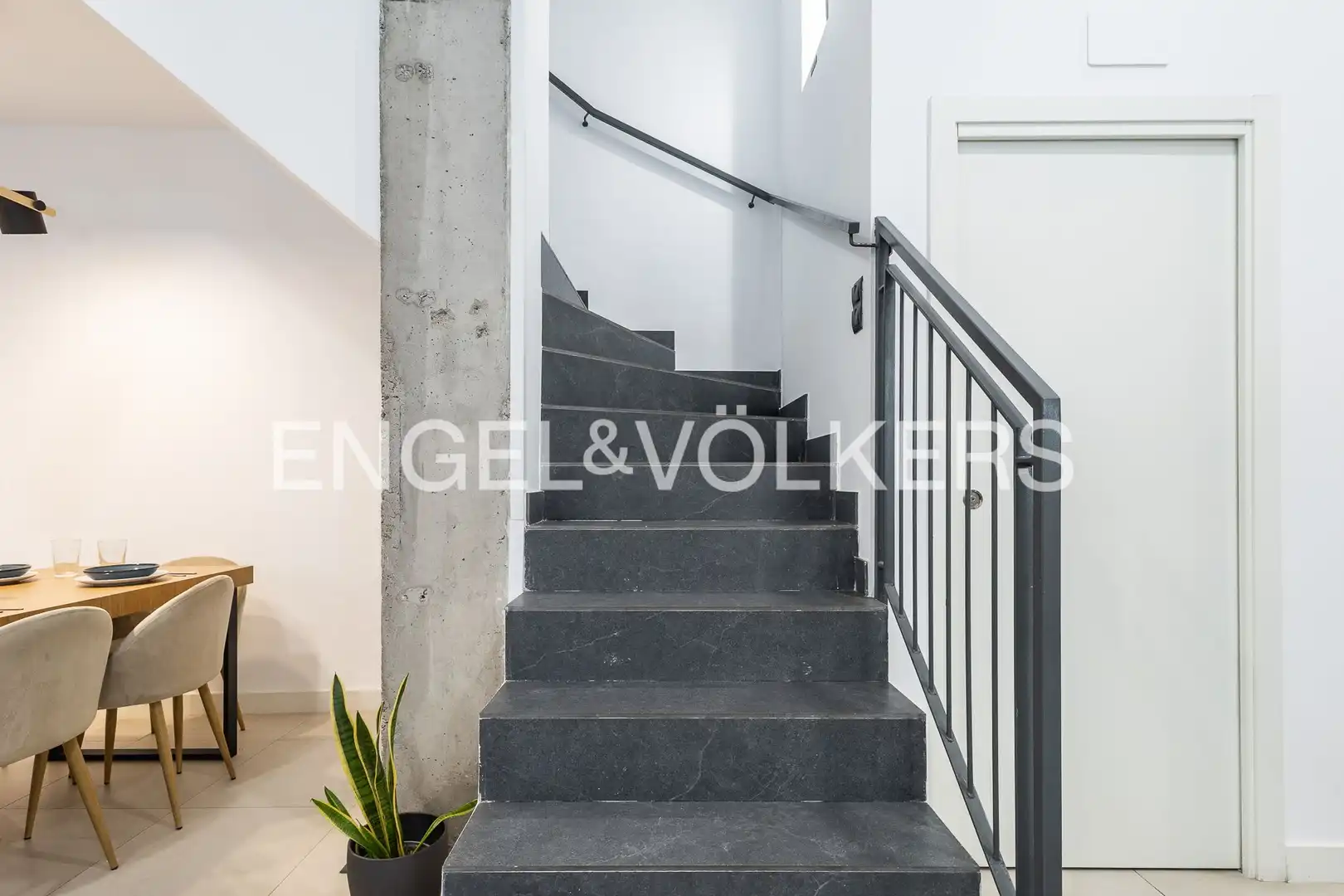 Casa adosada en venta en Badalona con Aire acondicionado, Calefacción y Terraza
