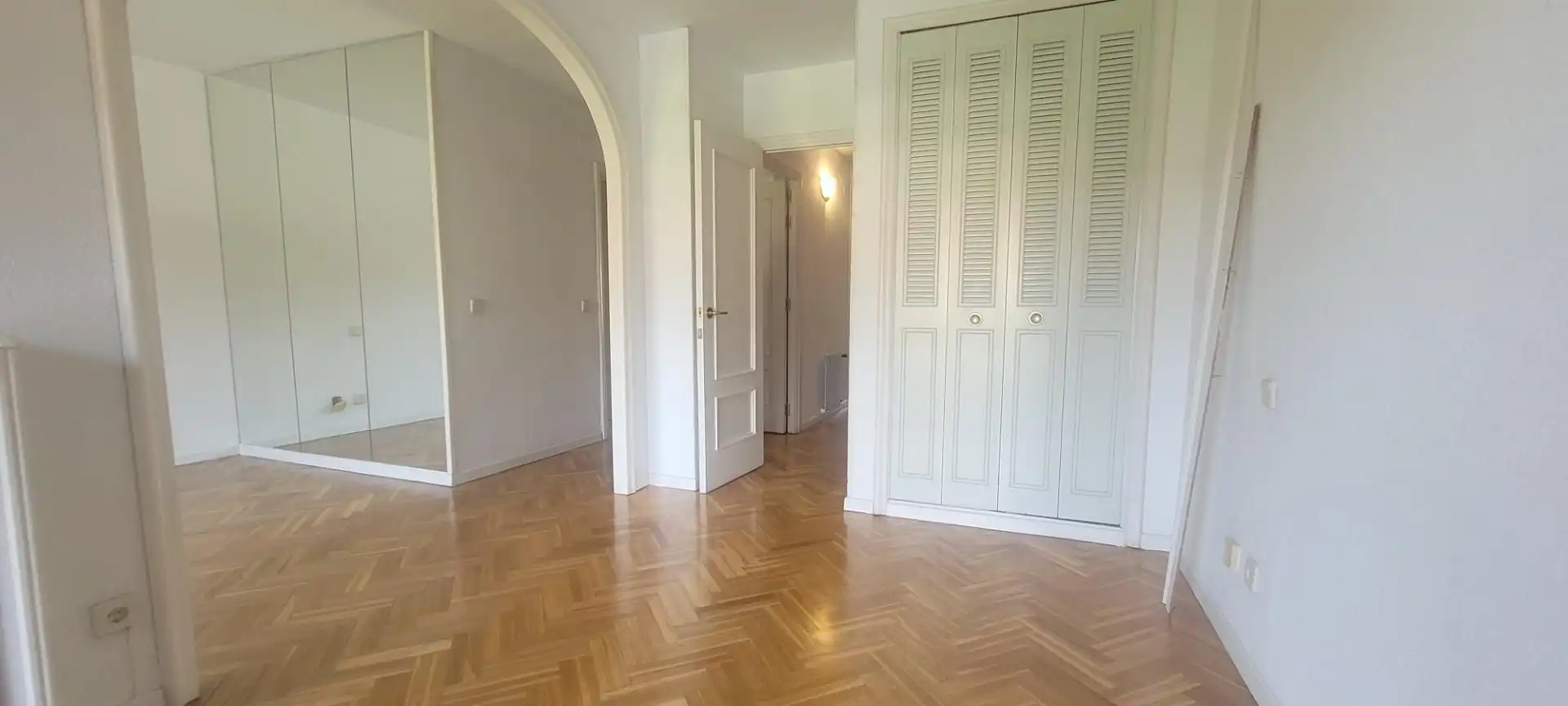 Casa adosada de lloguer en Majadahonda amb Calefacció, Jardí privat i Parquet