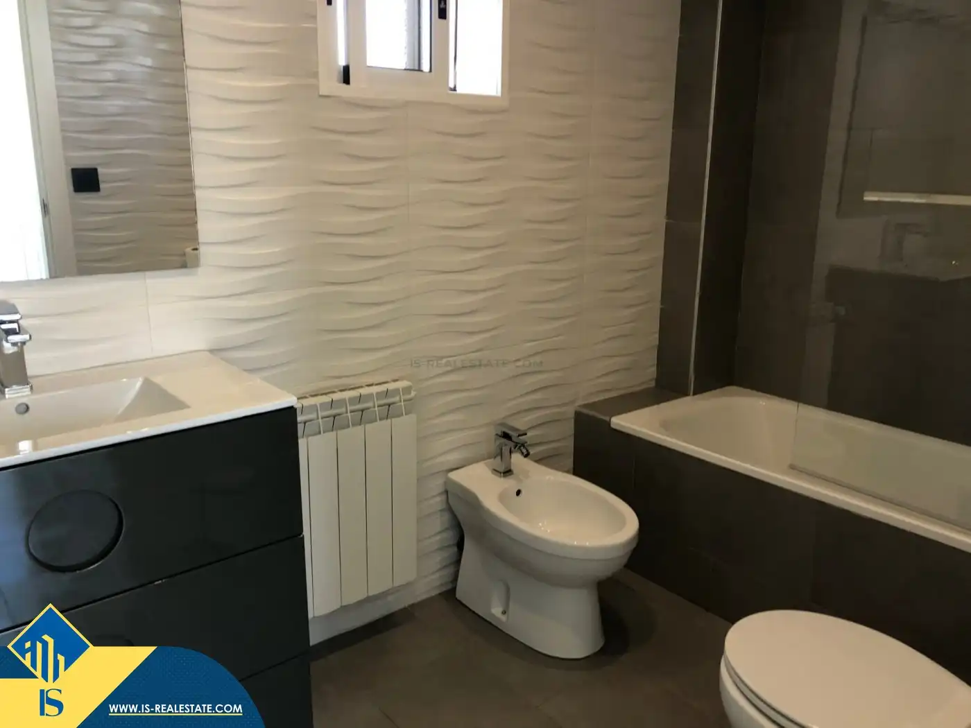 Badezimmer von Haus oder Chalet zur Miete in Torrevieja mit Klimaanlage, Terrasse und Schwimmbad