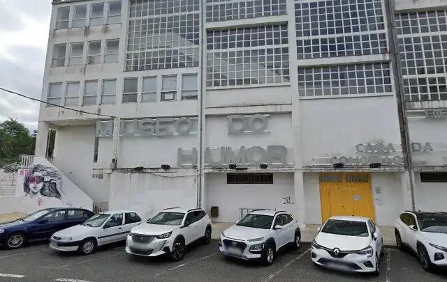 Vista exterior de Piso en venta en Fene
