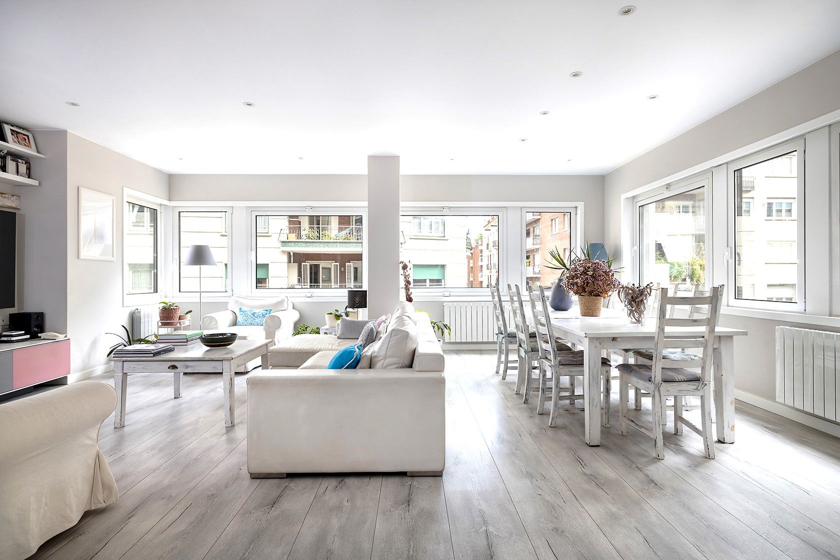 Living room of Flat to rent in  Barcelona Capital  with Air Conditioner, Heating and Parquet flooring