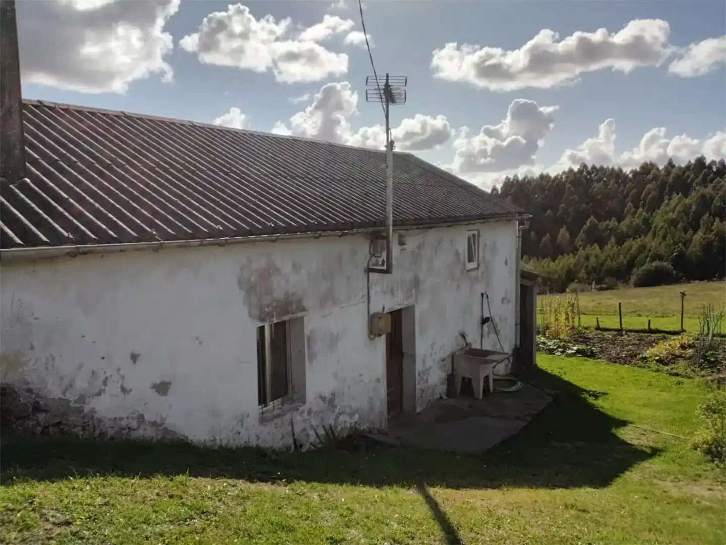 Vista exterior de Planta baja en venta en San Sadurniño