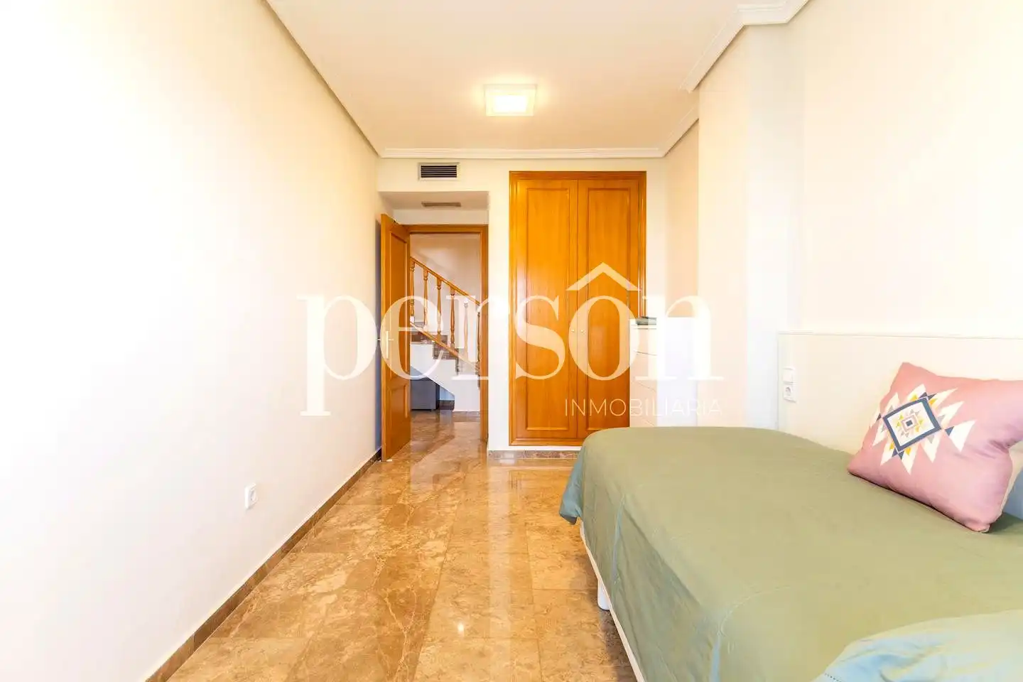 Appartamento con terrazza in affitto a El Pla del Real, imagen 23