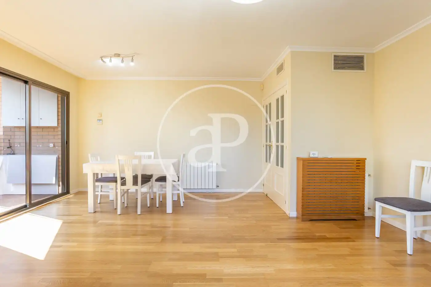 Esszimmer von Wohnung zur Miete in Valencia mit Klimaanlage, Heizung und Privatgarten