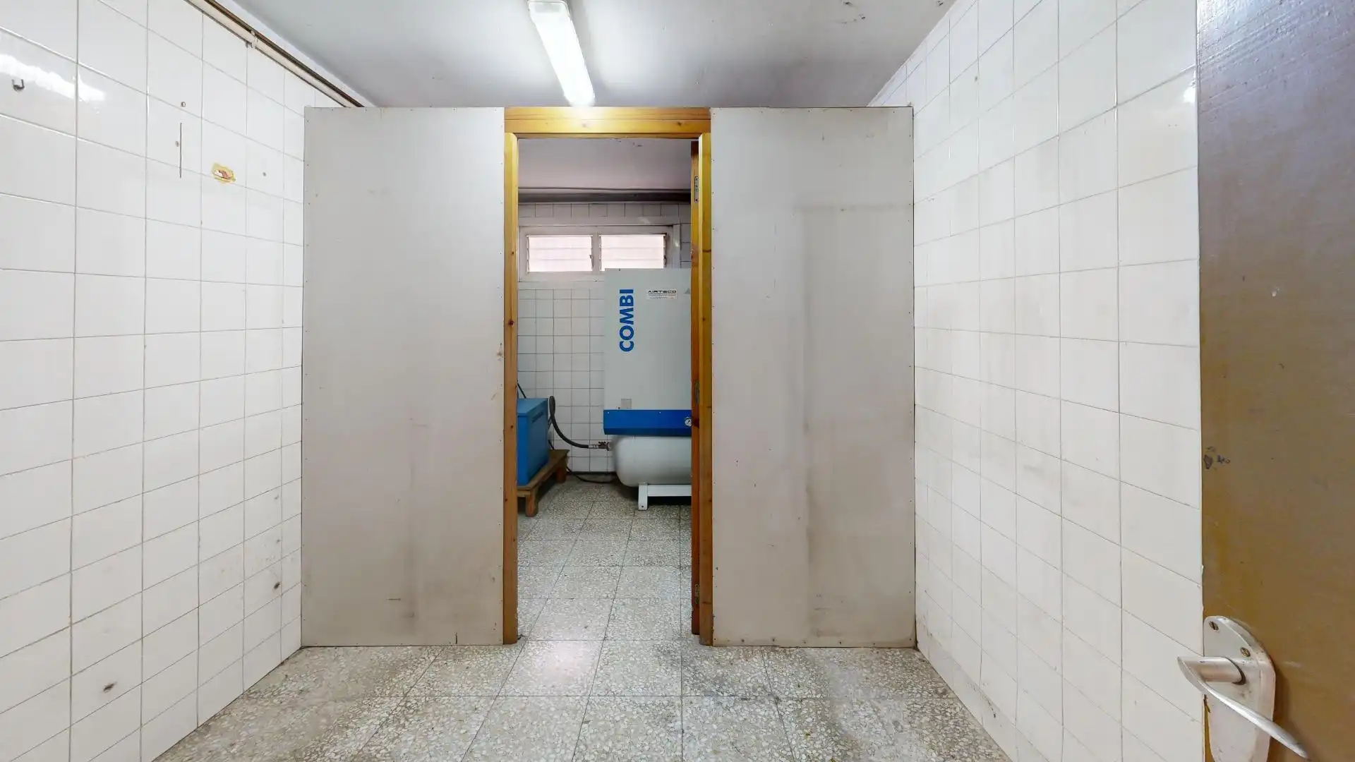 Nave industrial en venta en Calle del Comandante Bernabé, imagen 21