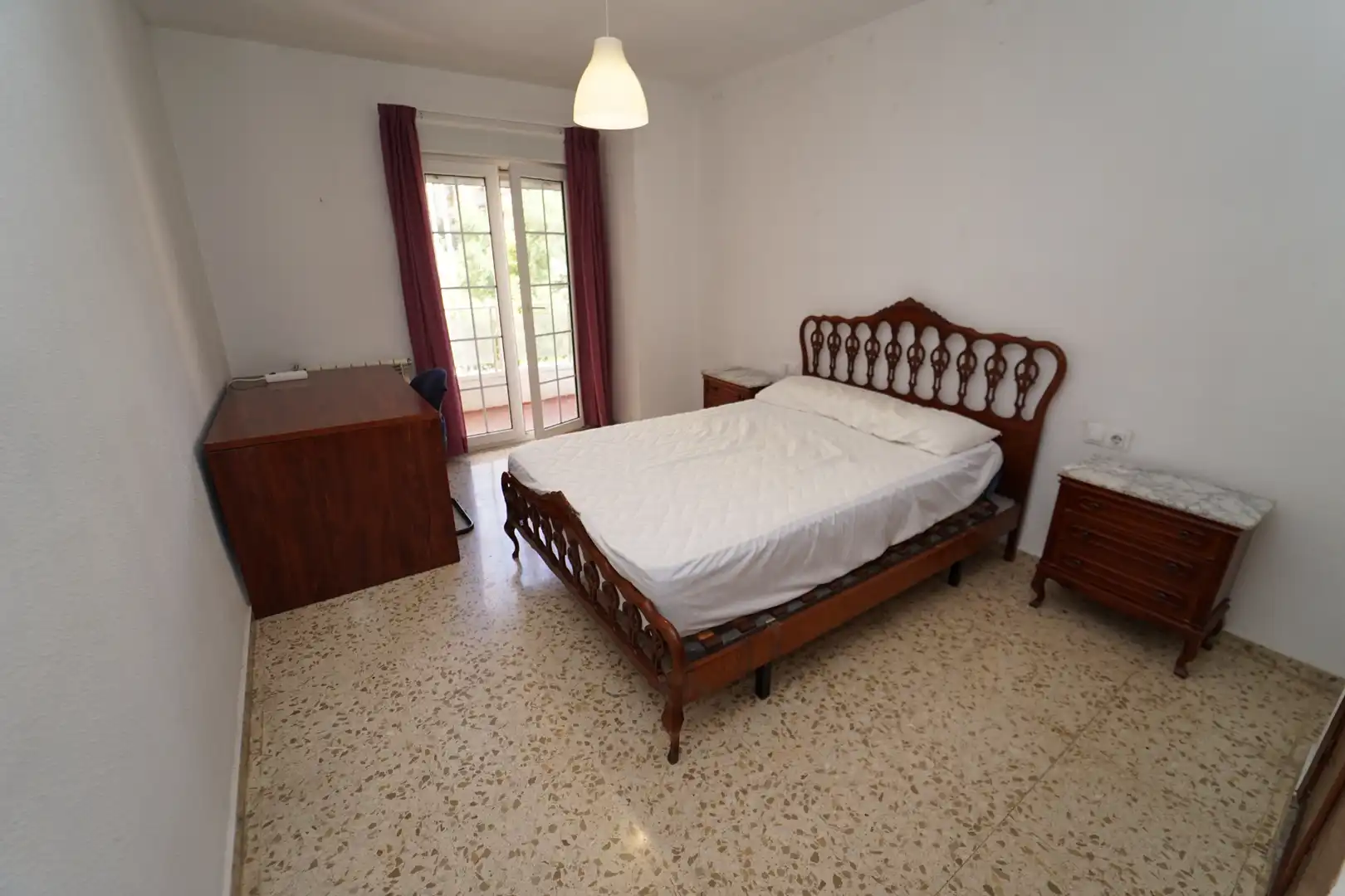 Schlafzimmer von Wohnung zur Miete in Granada mit Heizung, Möbliert und Ofen