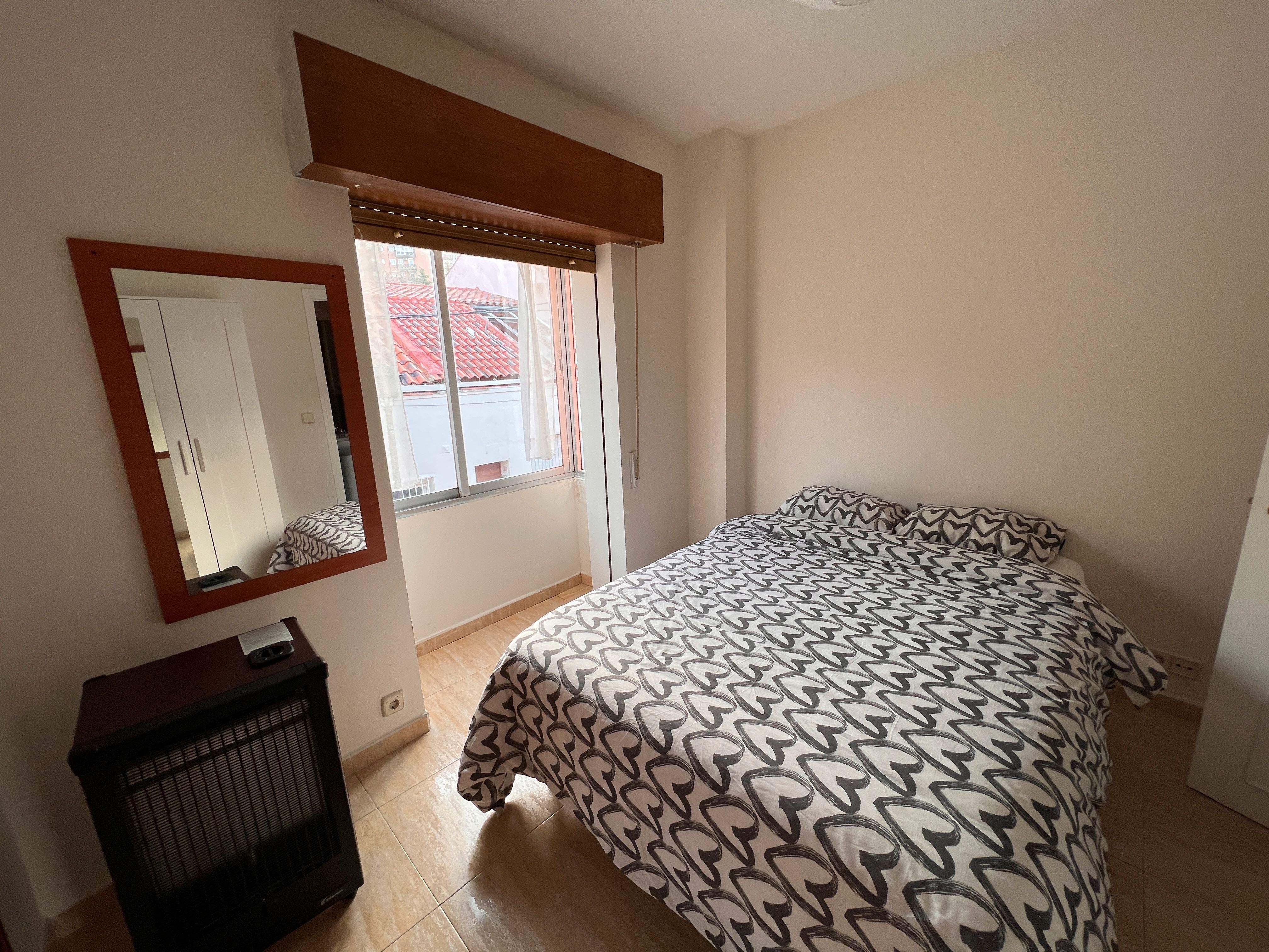 Bedroom of Apartment to rent in  Madrid Capital  with Heating, Terrace and Washing machine