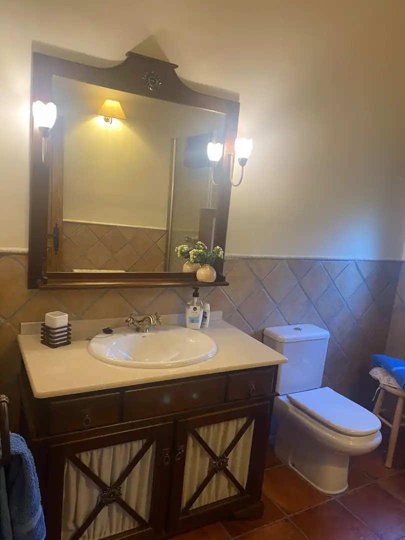Badezimmer von Country house zum Verkauf in El Real de San Vicente mit Klimaanlage, Heizung und Privatgarten