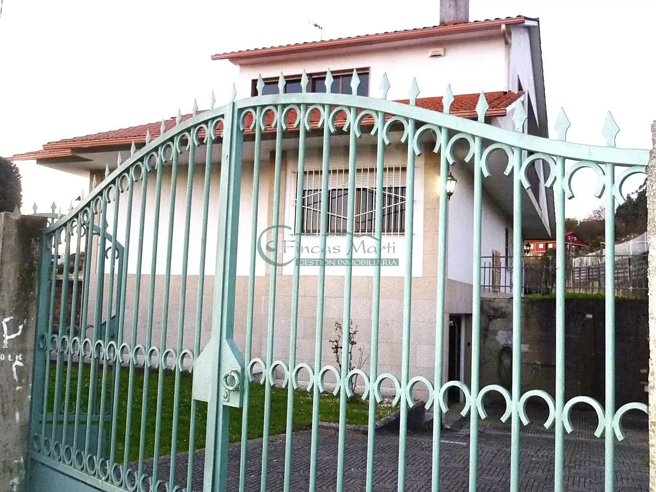 Exterior view of Houses for sale in Vigo   with Heating, Private garden and Parquet flooring