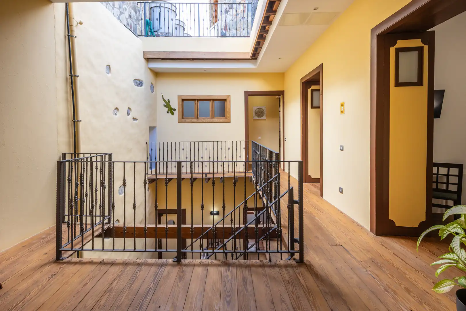 Casa adosada en venda en Santa María de Guía de Gran Canaria amb Terrassa, Moblat i Balcó
