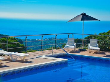 Casa con piscina in vendita a Serra Brava