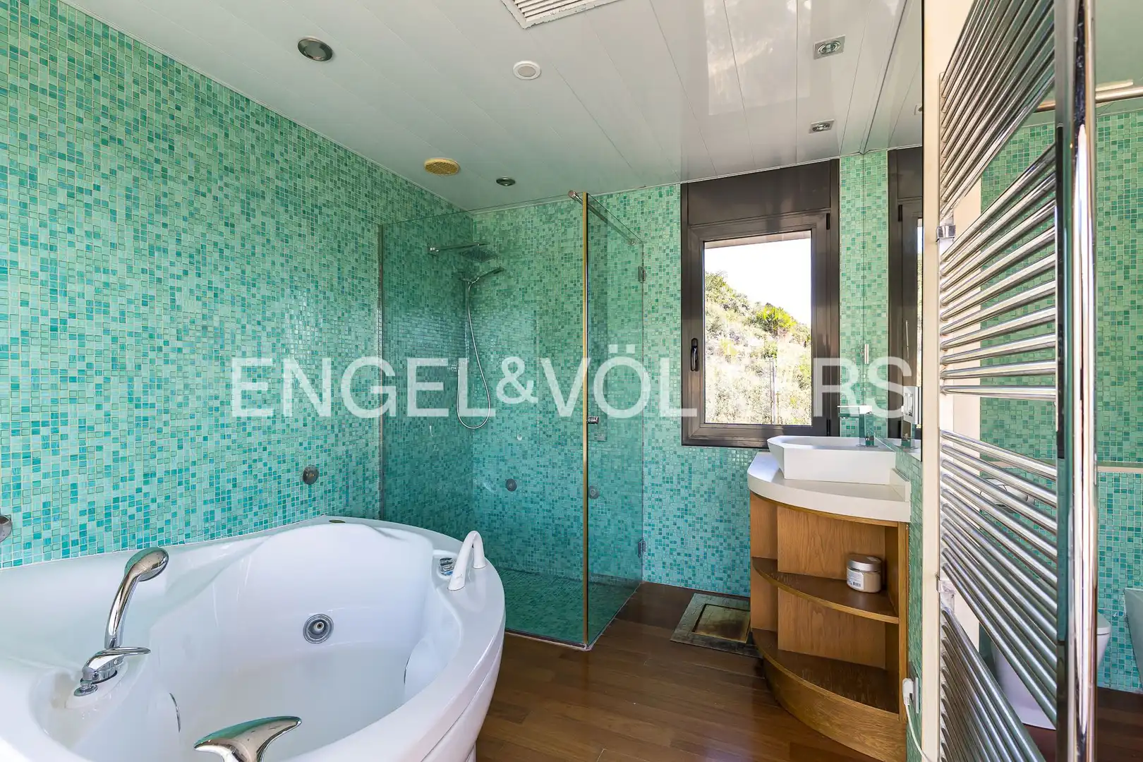Bathroom of Houses for rent in Sitges  with Air Conditioner, Heating and Private garden