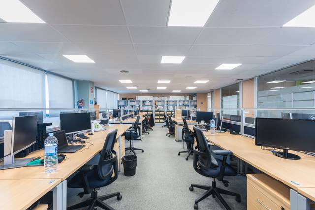 Oficina en Alquiler en Carrer del Plom en La Marina del Prat Vermell