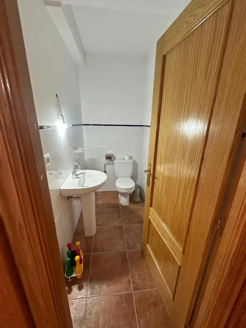 Baño de Casa adosada en venta en Nájera con Calefacción, Jardín privado y Parquet