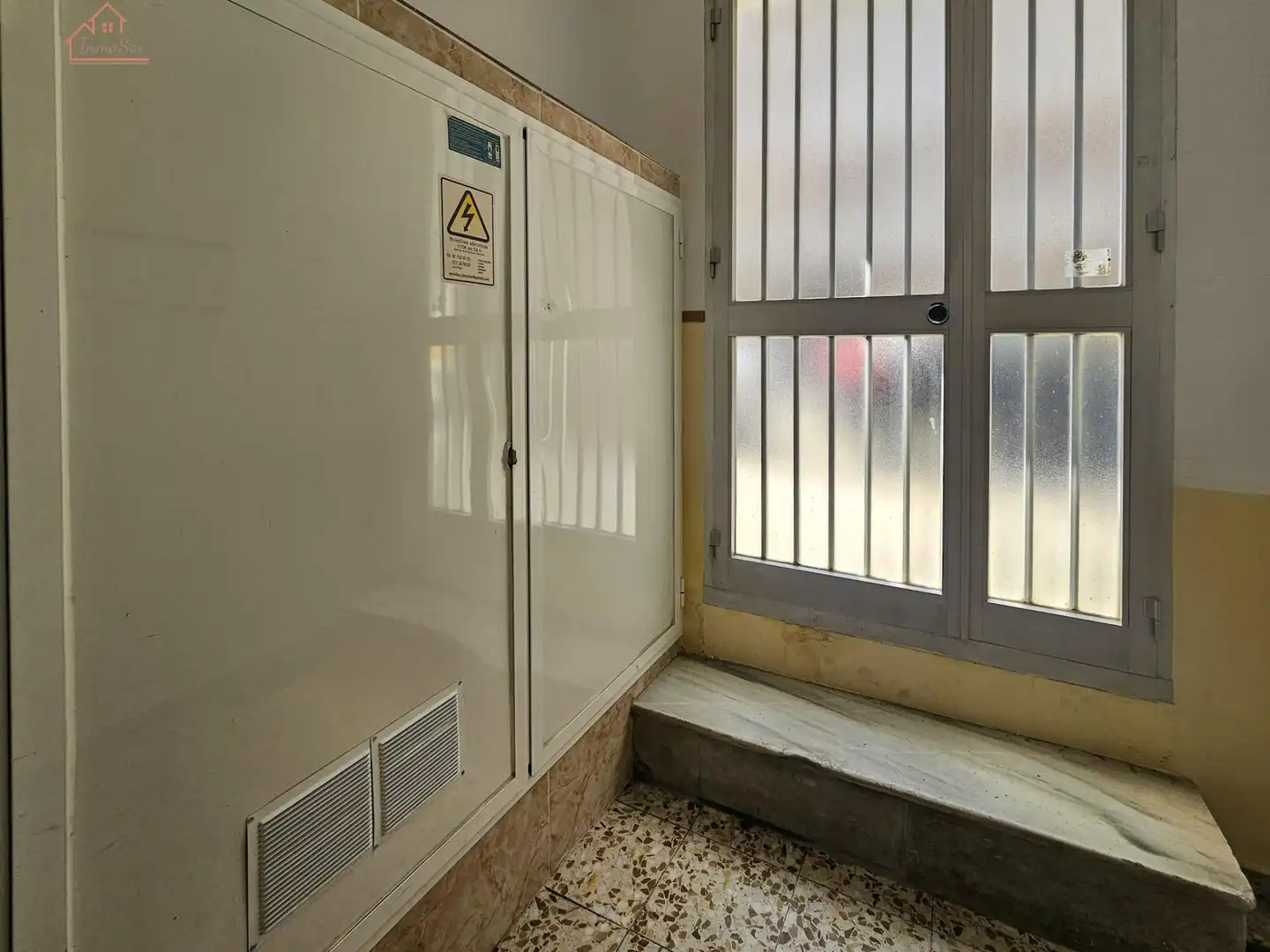 Bathroom of Buildings for sale in Madrid