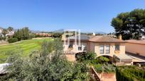 Außenansicht von Einfamilien-Reihenhaus zum verkauf in Marbella mit Klimaanlage, Terrasse und Balkon