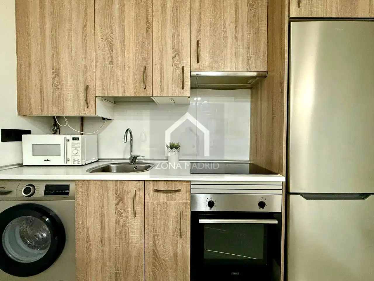Cocina de Piso de alquiler en Madrid con Aire acondicionado y Amueblado