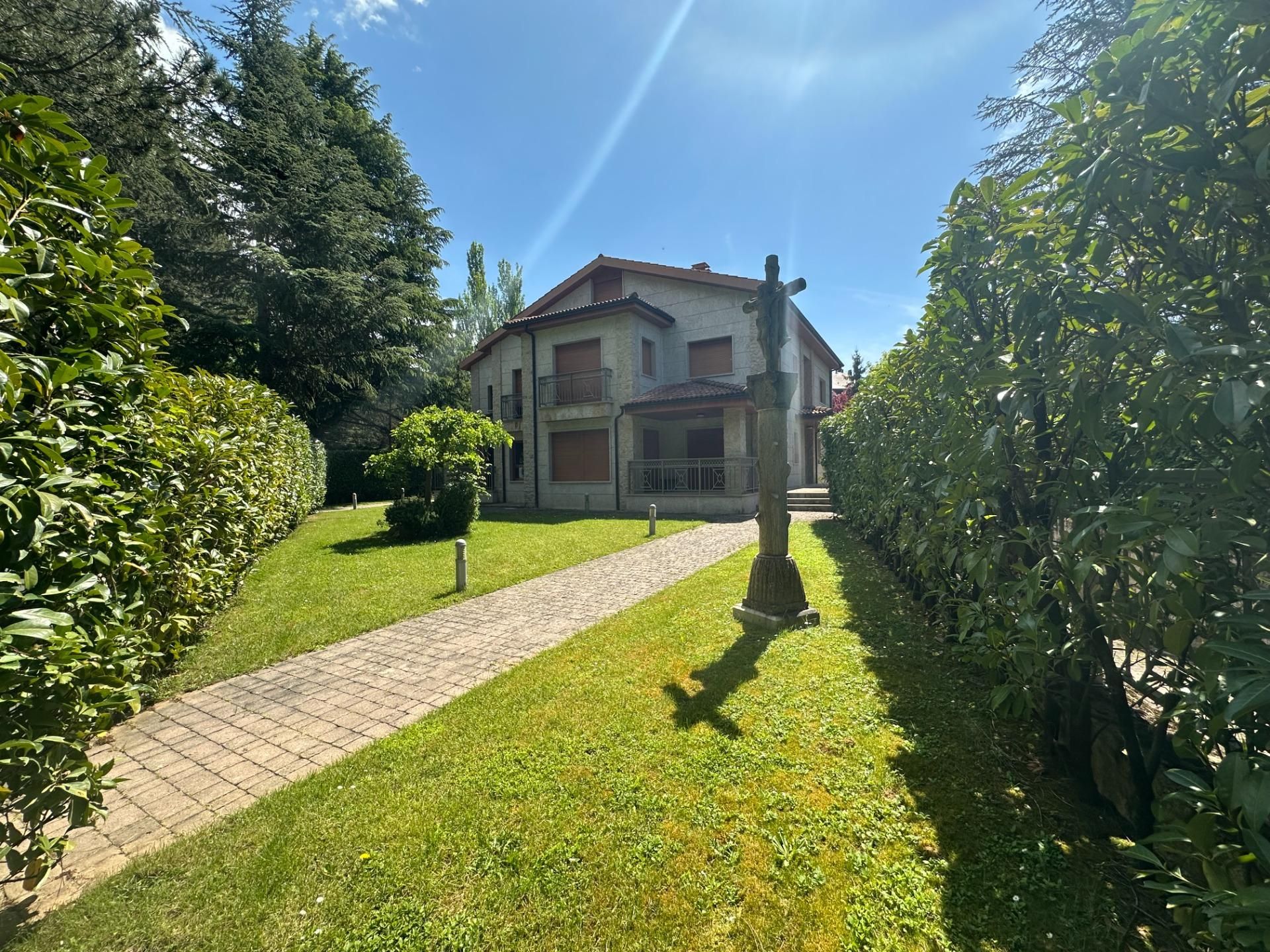 Jardín de Casa o chalet en venta en Jaca con Calefacción, Jardín privado y Parquet
