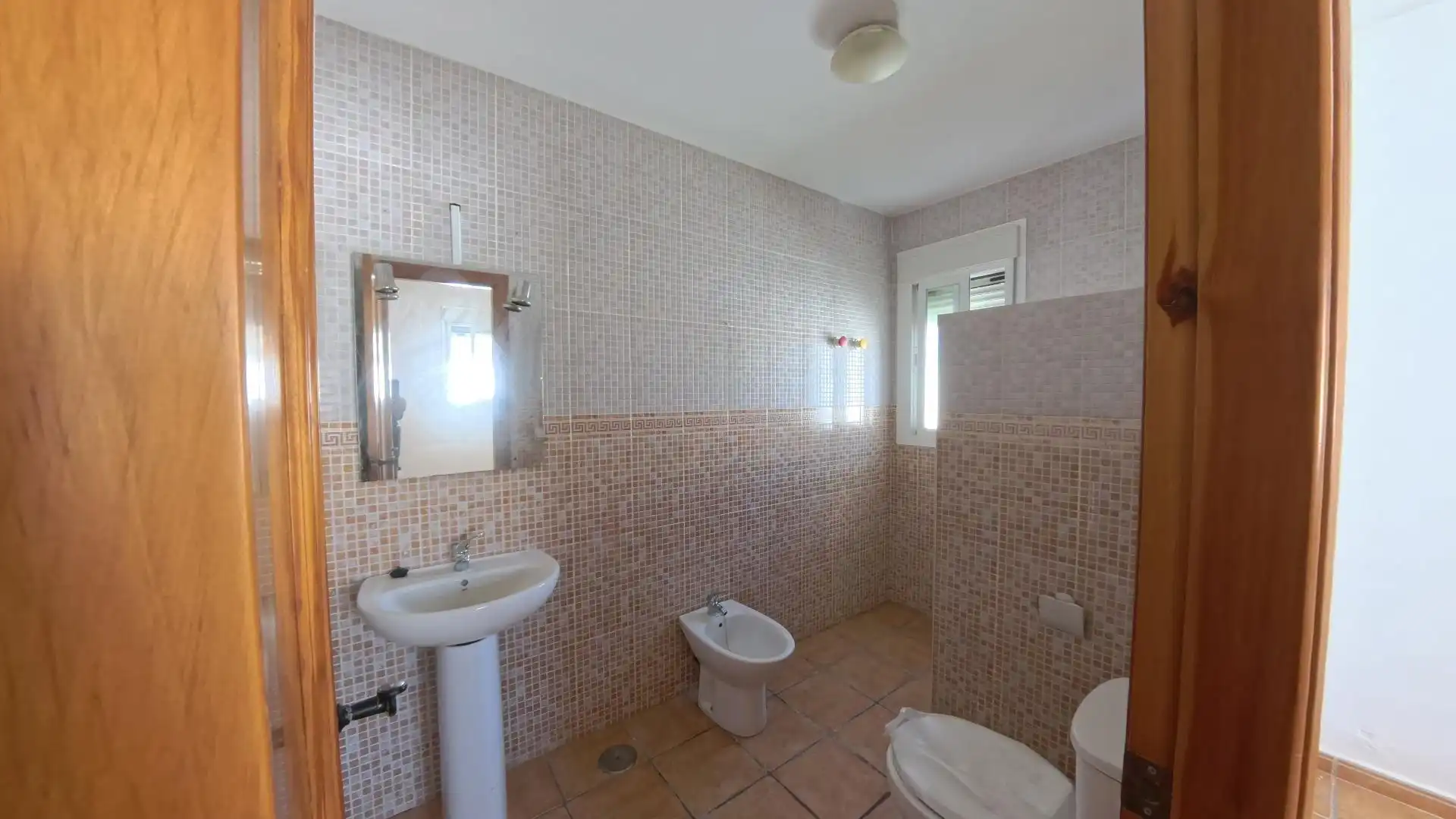 Bany de Casa o xalet en venda en Chiclana de la Frontera amb Jardí privat