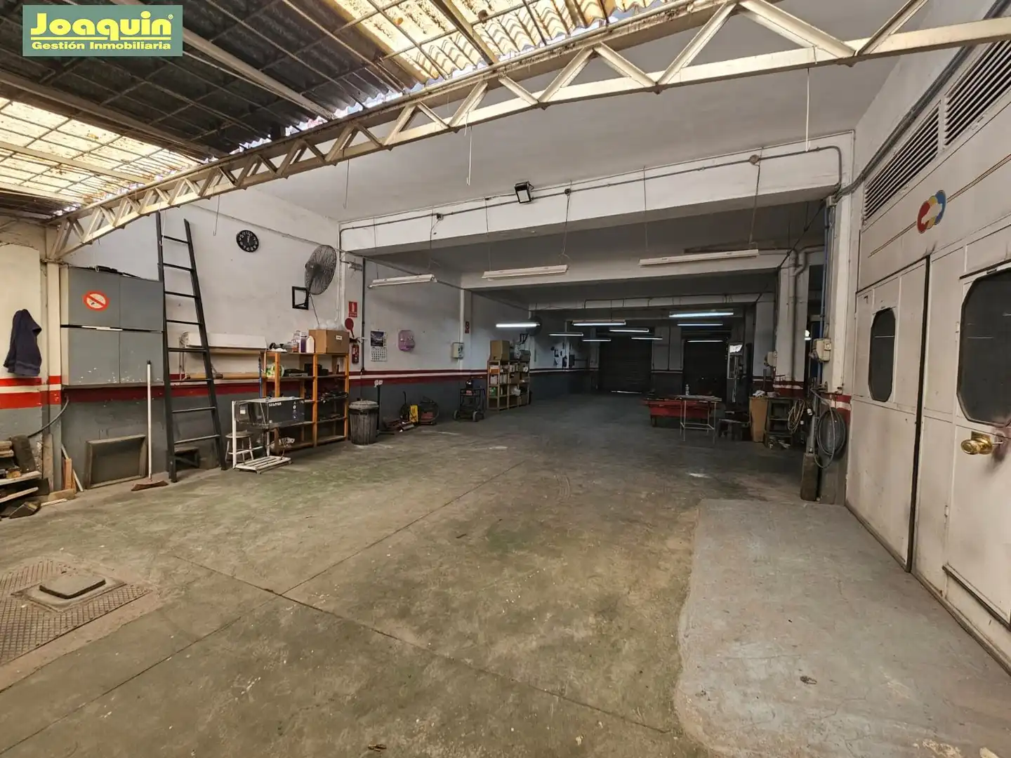 Local comercial en venta en Centro, imagen 2