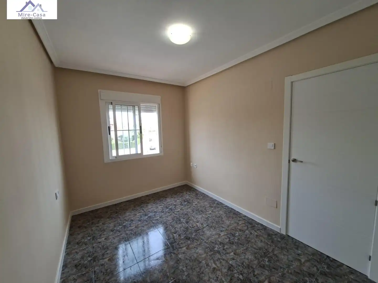 Dormitori de Casa o xalet en venda en Orihuela amb Jardí privat, Balcó i Piscina comunitària