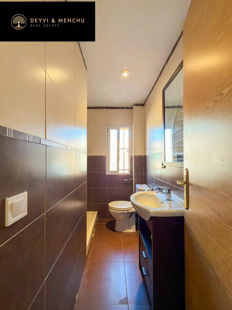Bathroom of Flat for sale in Madrid  with Heating and Alarm
